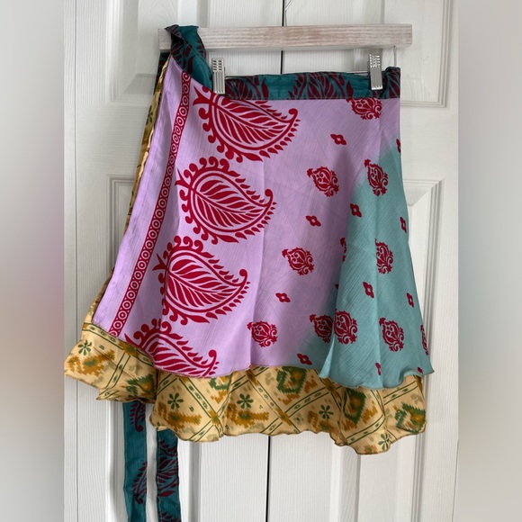 NWT-Sz.Regular-💯% Reclaimed Reversible Silk Sari Skirt- No Two are alike - Picture 6 of 10